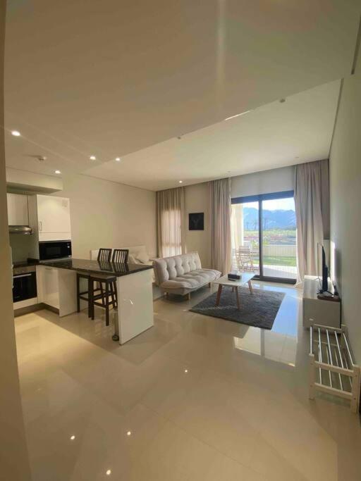 Lovely studio apartment inside Jebel Sifah resort view 2