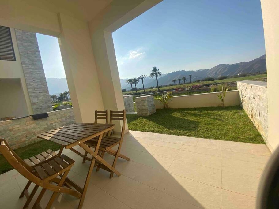 Lovely studio apartment inside Jebel Sifah resort view 5