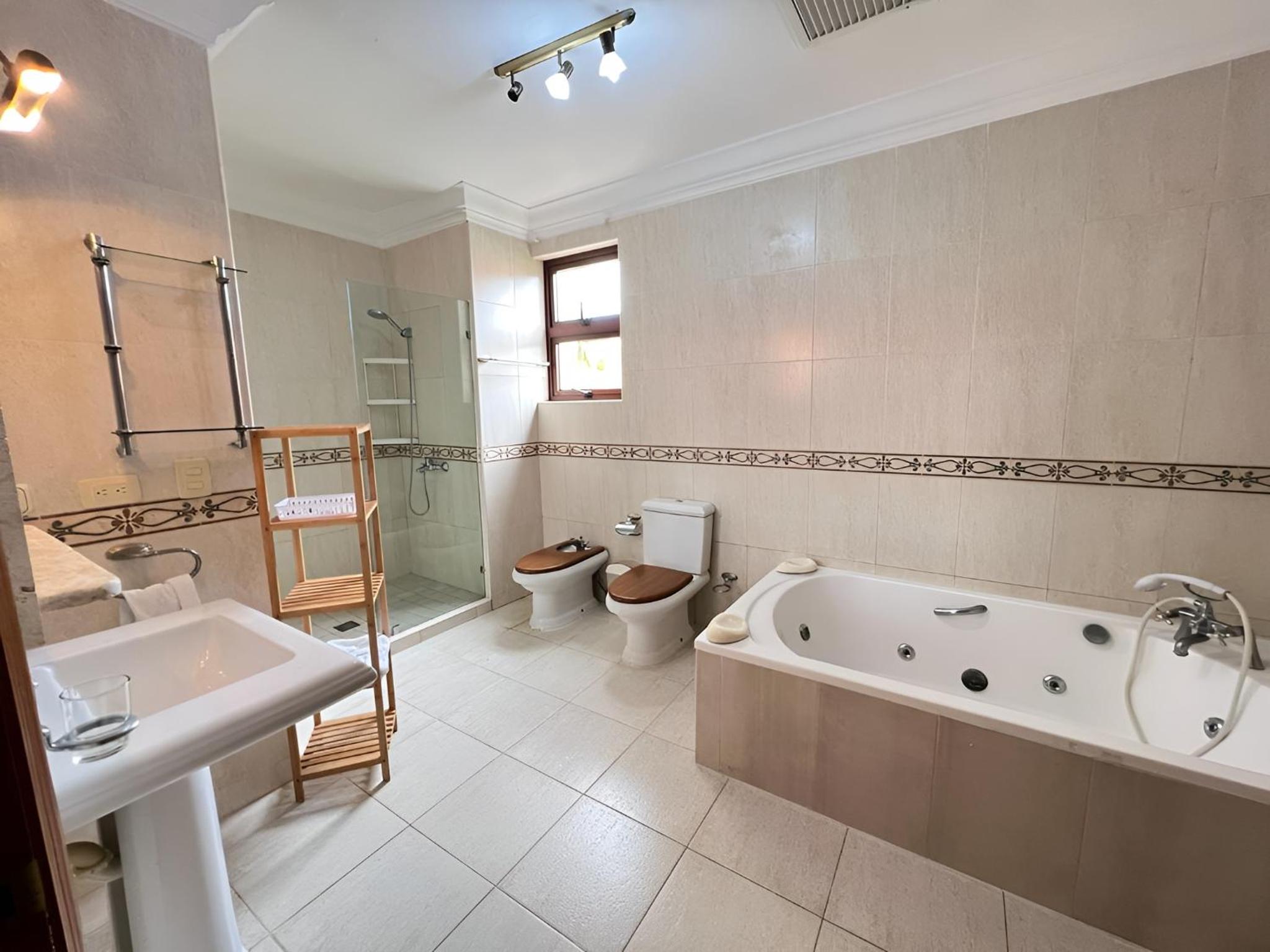 Metro Golf Villa