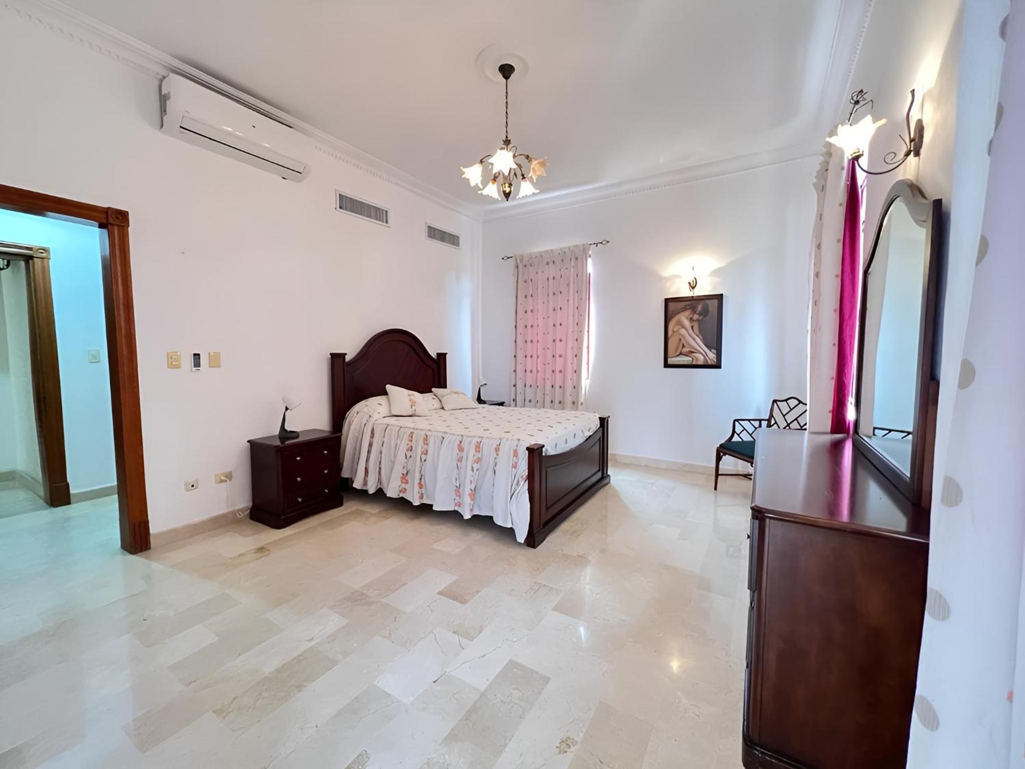 Metro Golf Villa