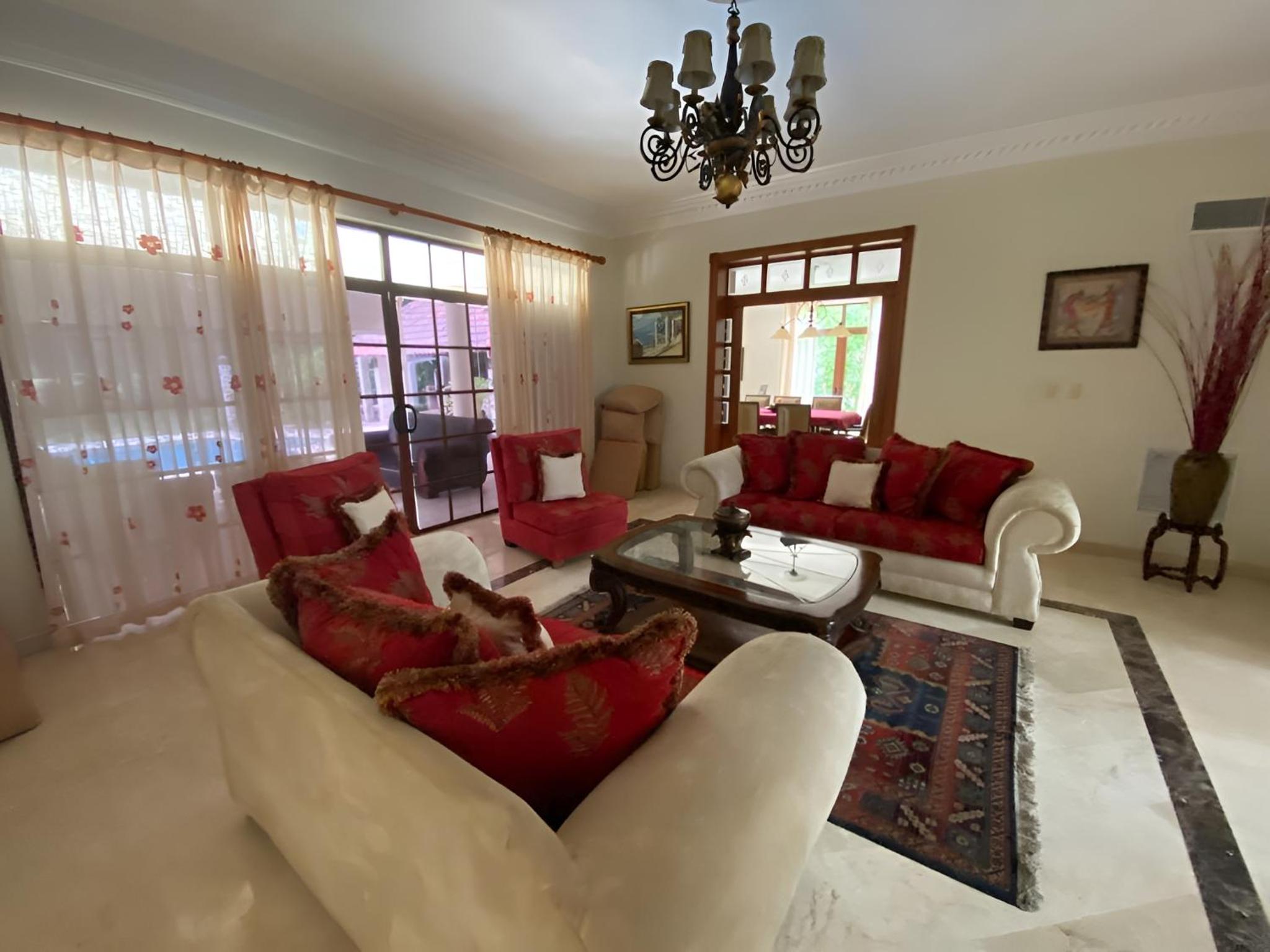 Metro Golf Villa