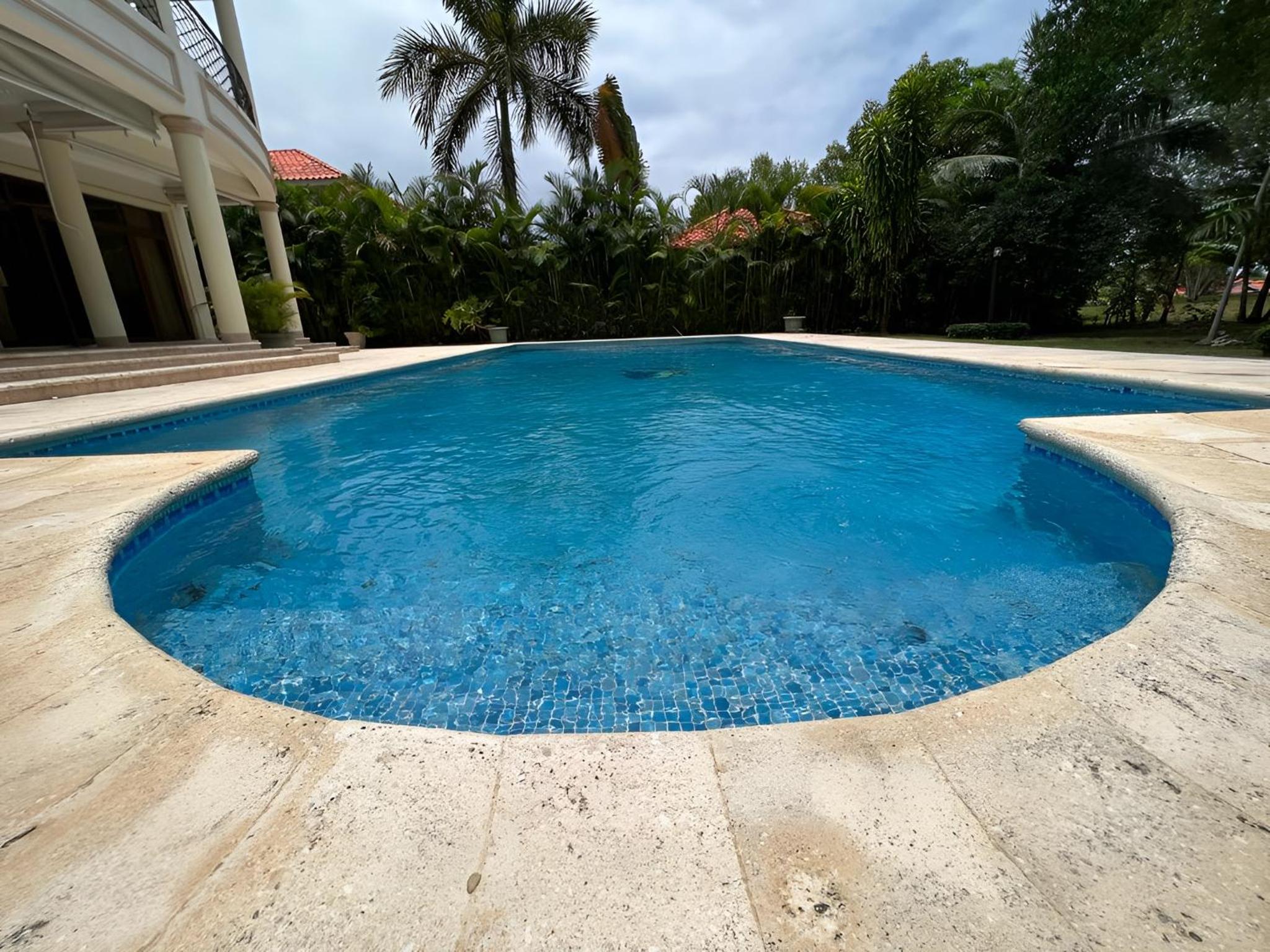 Metro Golf Villa