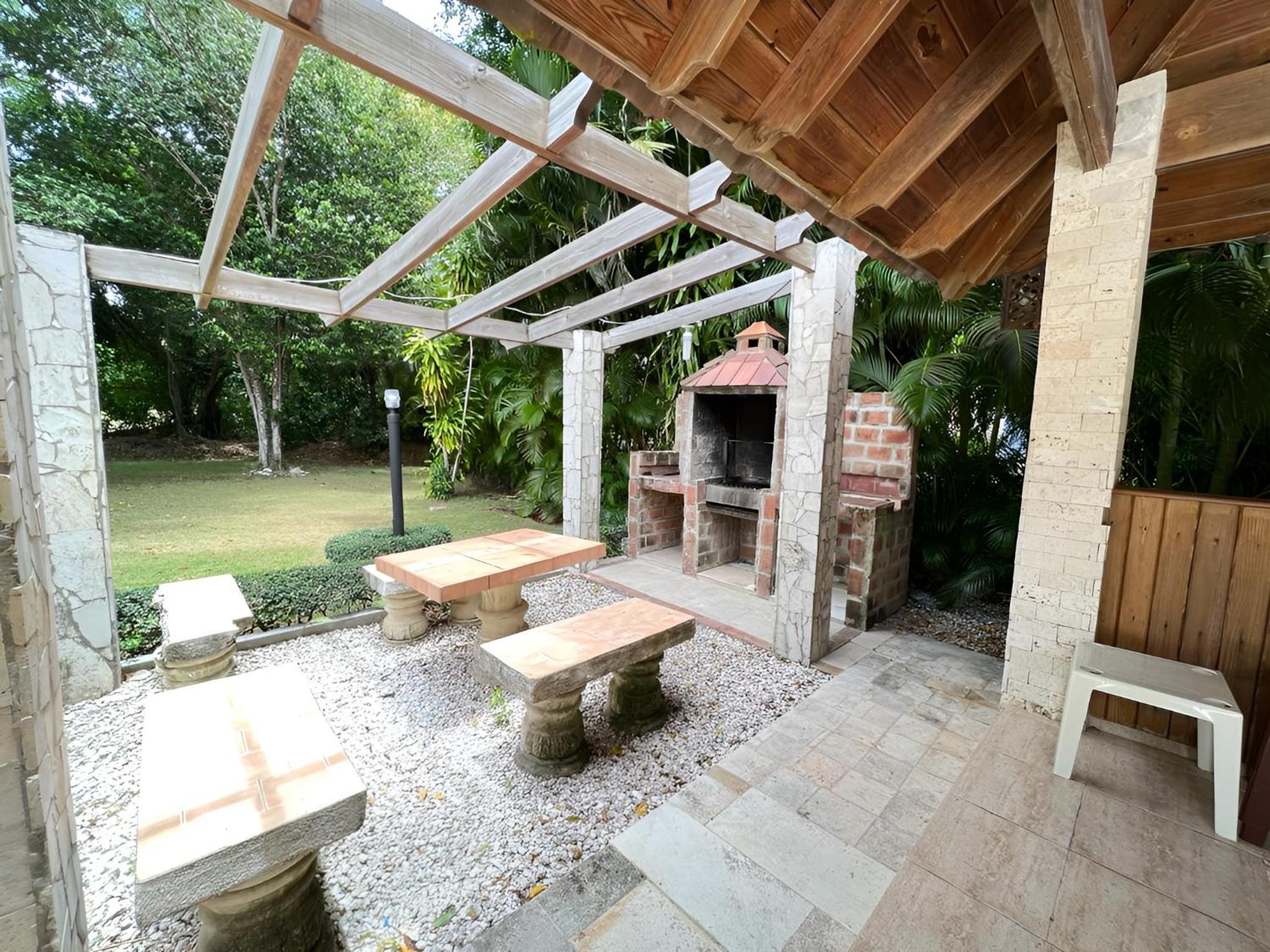 Metro Golf Villa