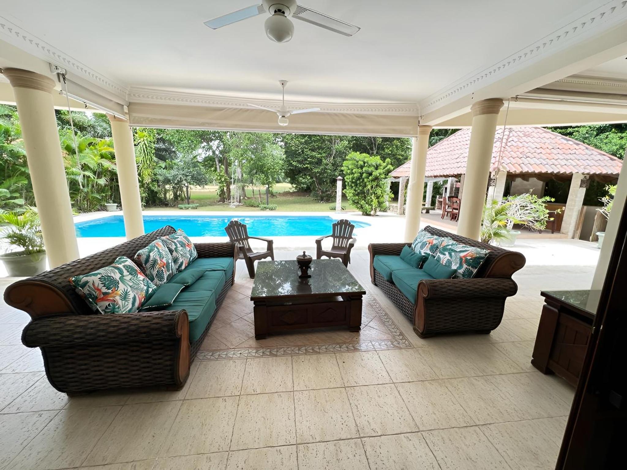 Metro Golf Villa