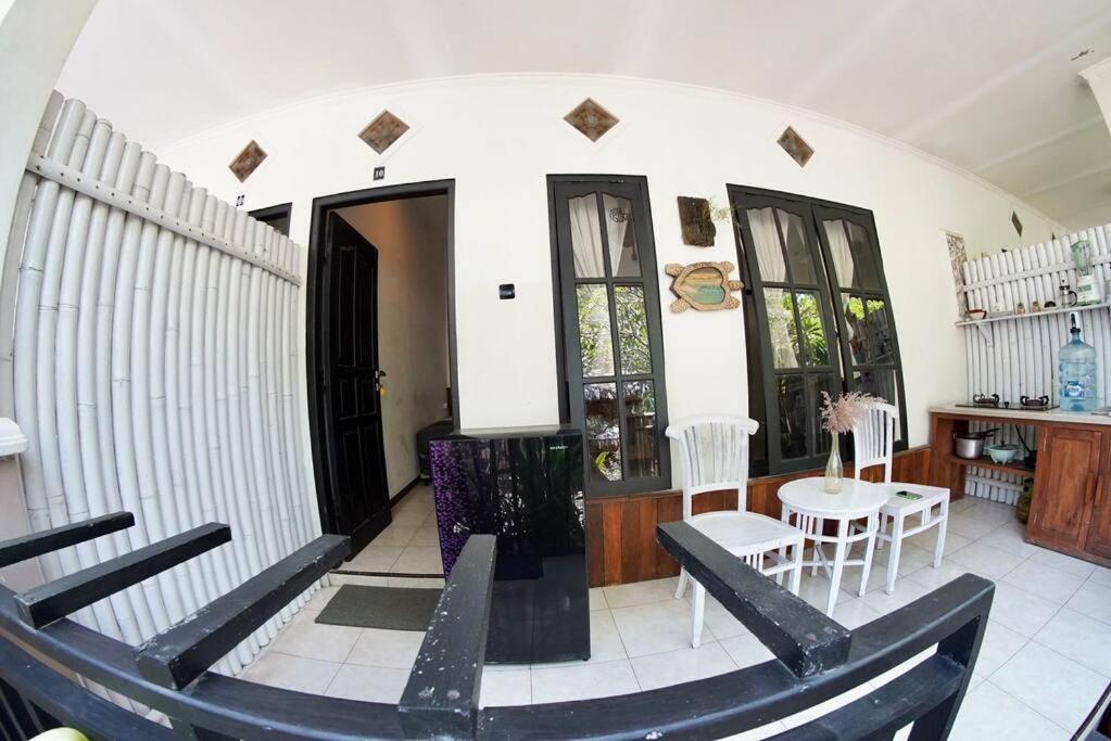 Jepun Villas 11 - One Bedroom with kitchen view 4