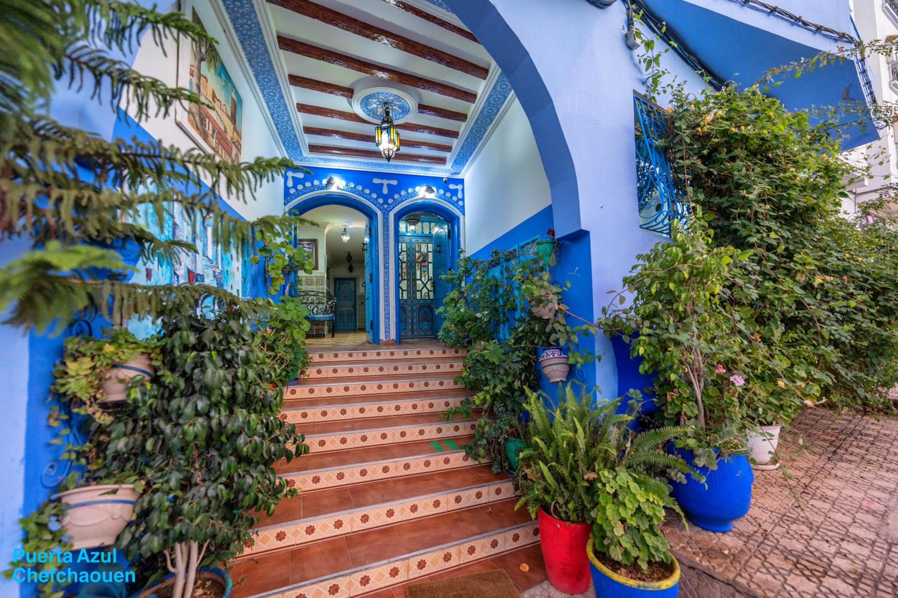 Puerta Azul 12