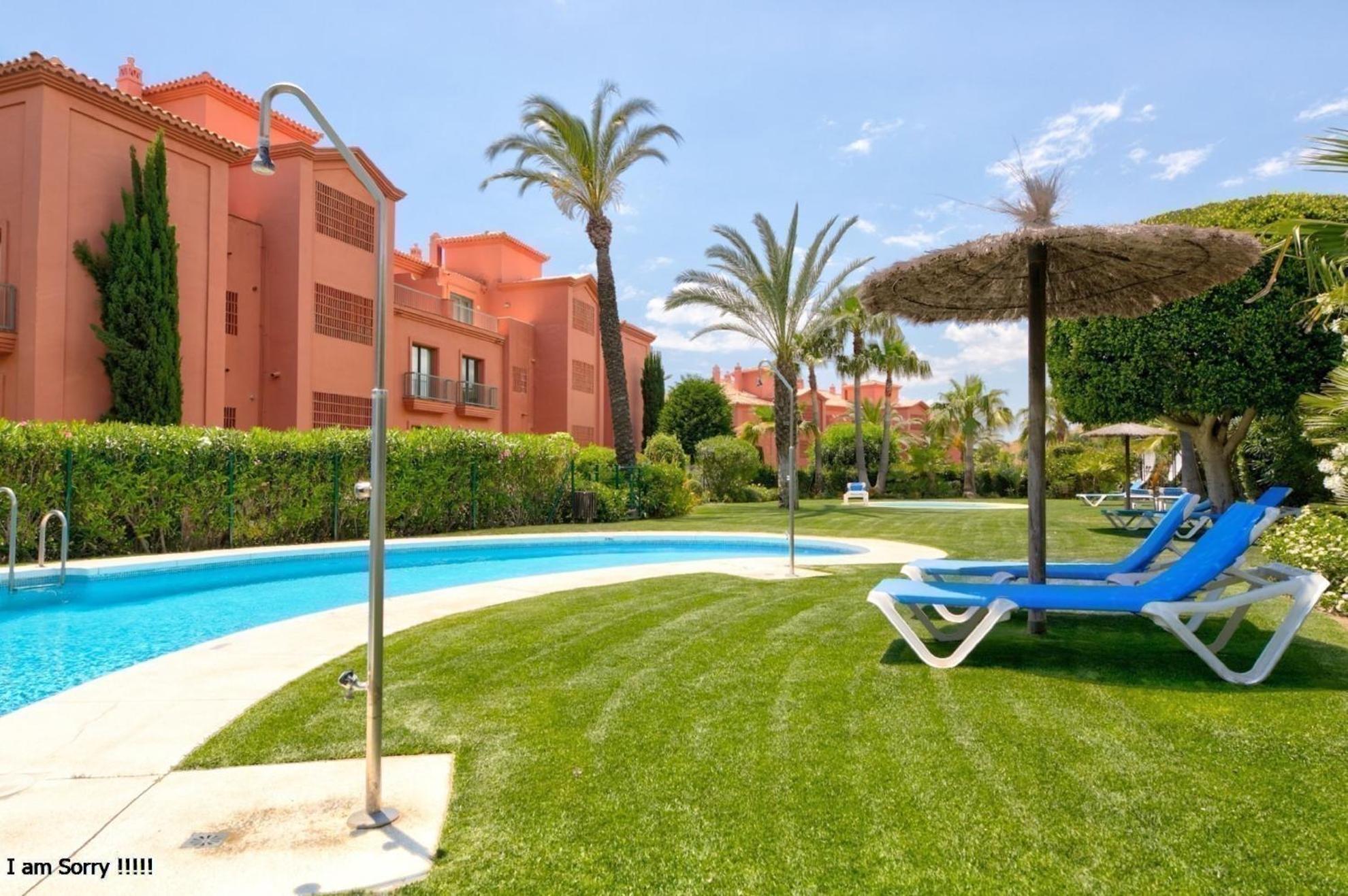 Royal Apartment w/shared pool, terrace &A/C