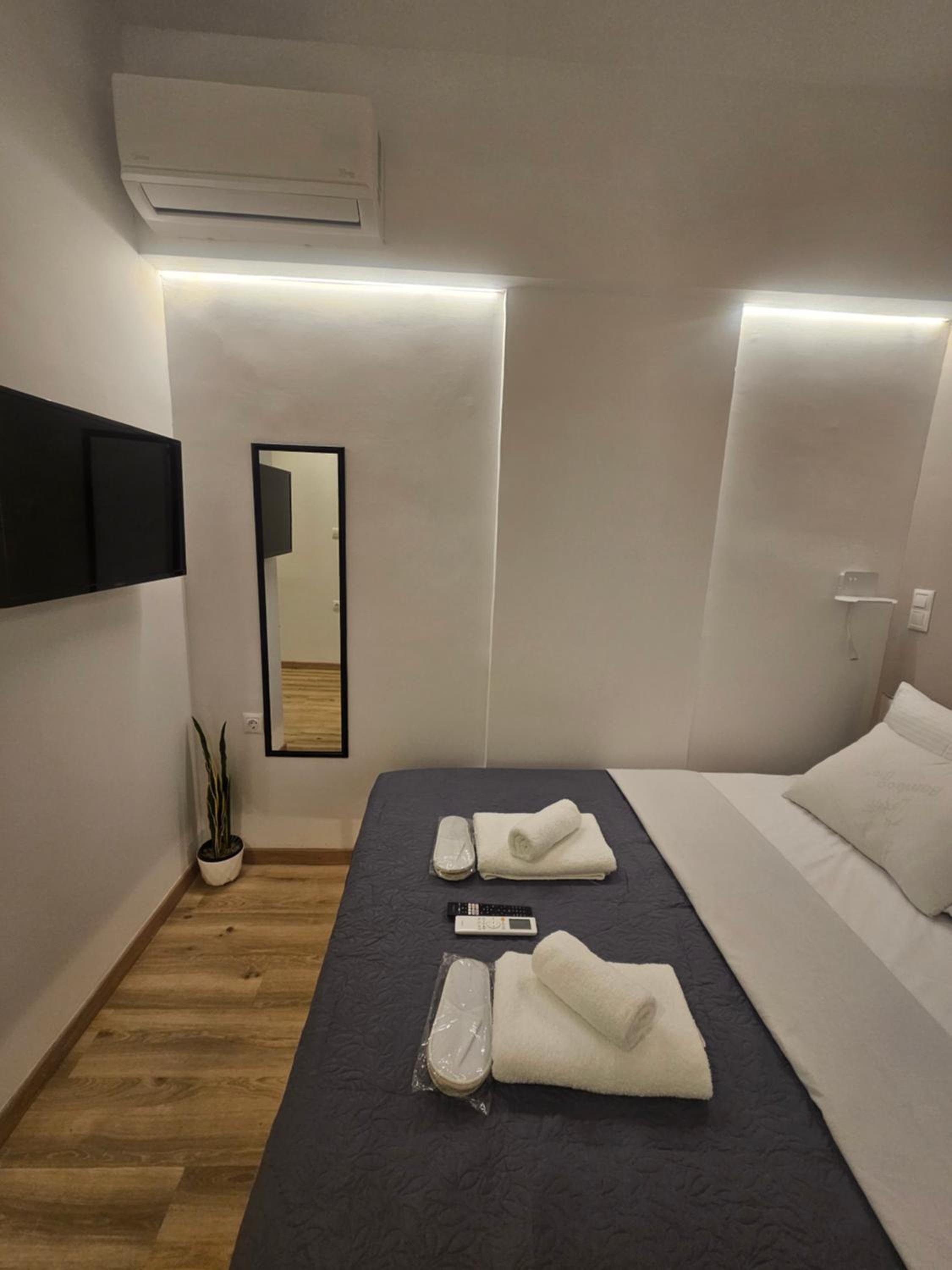 Sun Marco Apartments in Athens