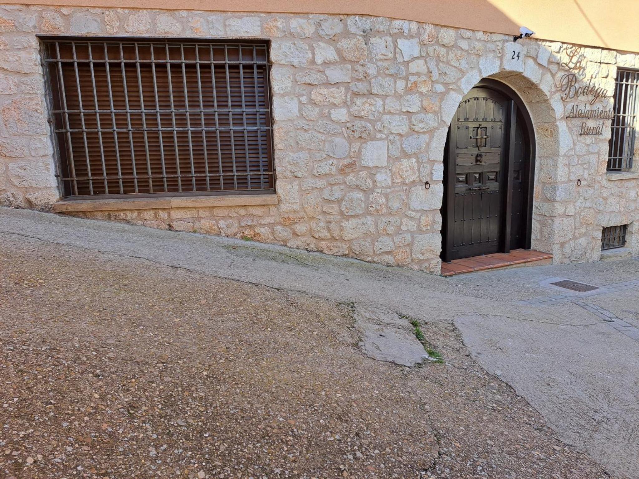 Casa Rural LA BODEGA view 2