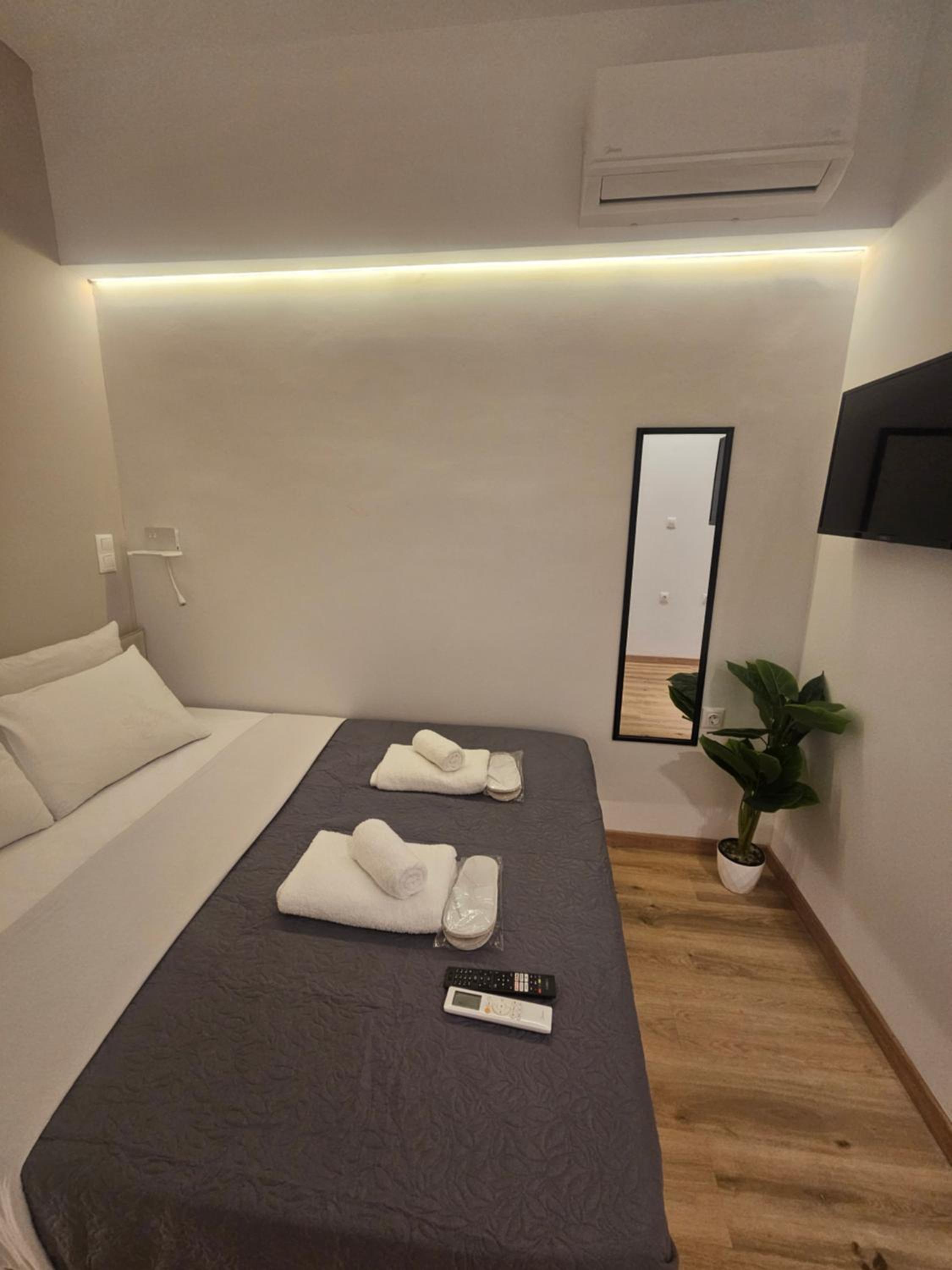 Sun Marco Apartments in Athens
