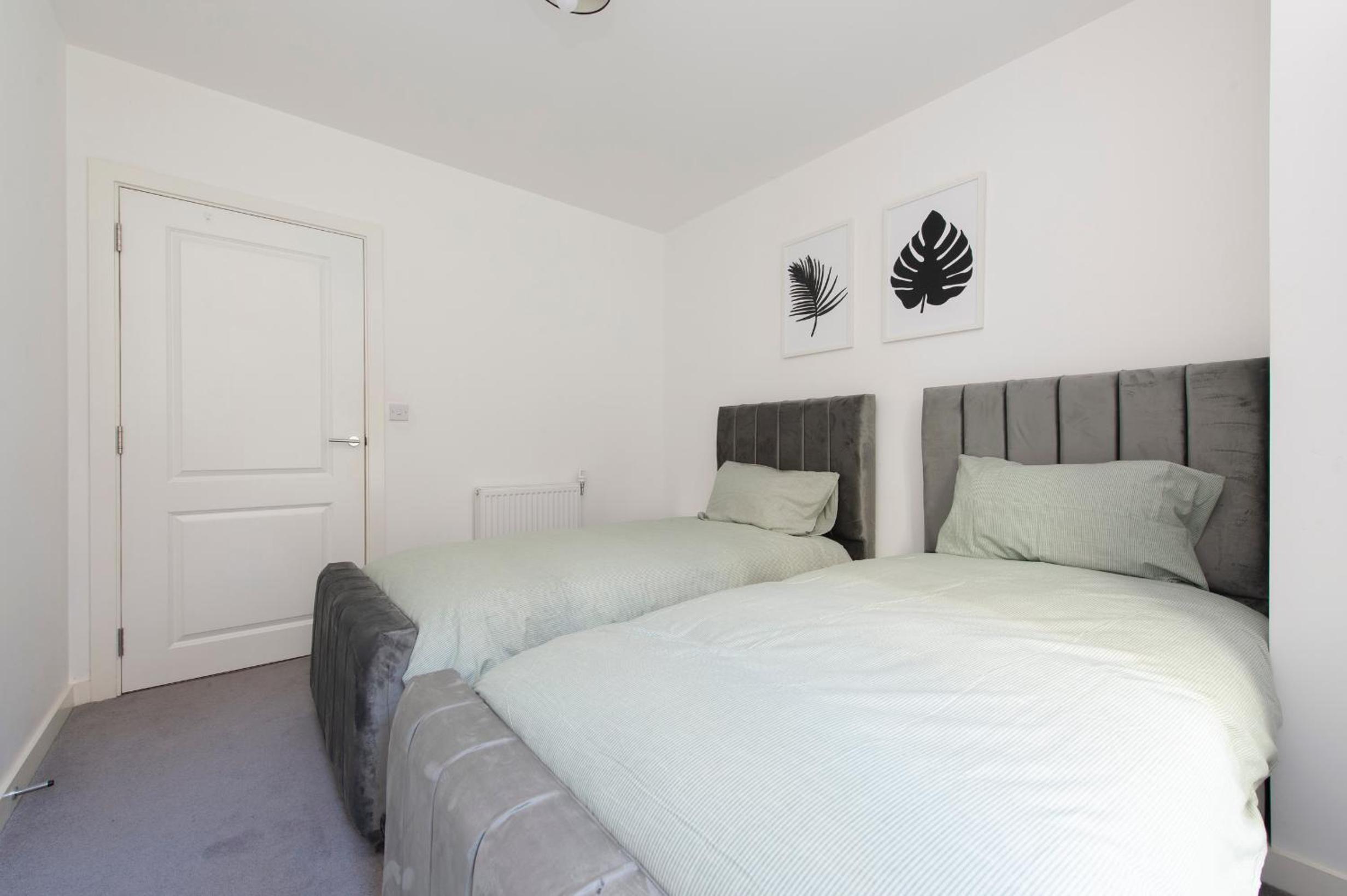 Stunning Luxury 2 Bedroom London Apartment