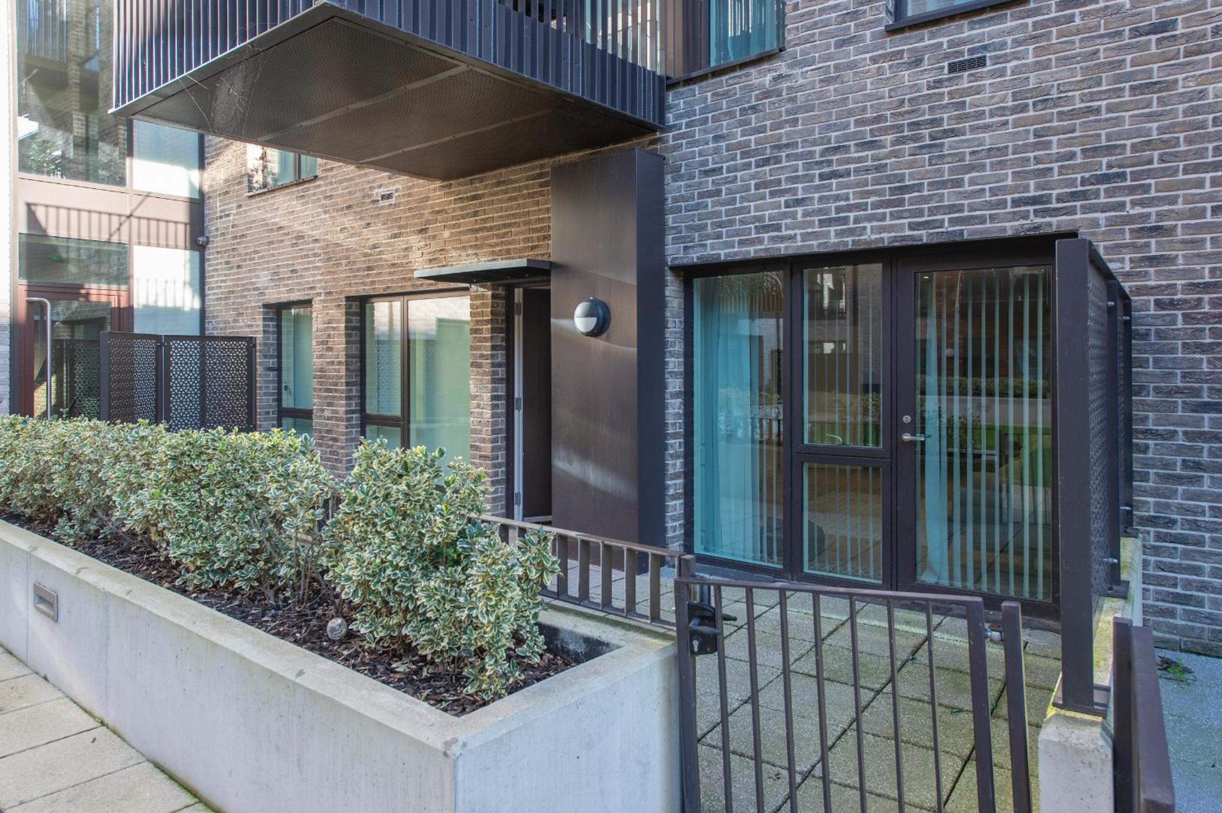 Stunning Luxury 2 Bedroom London Apartment