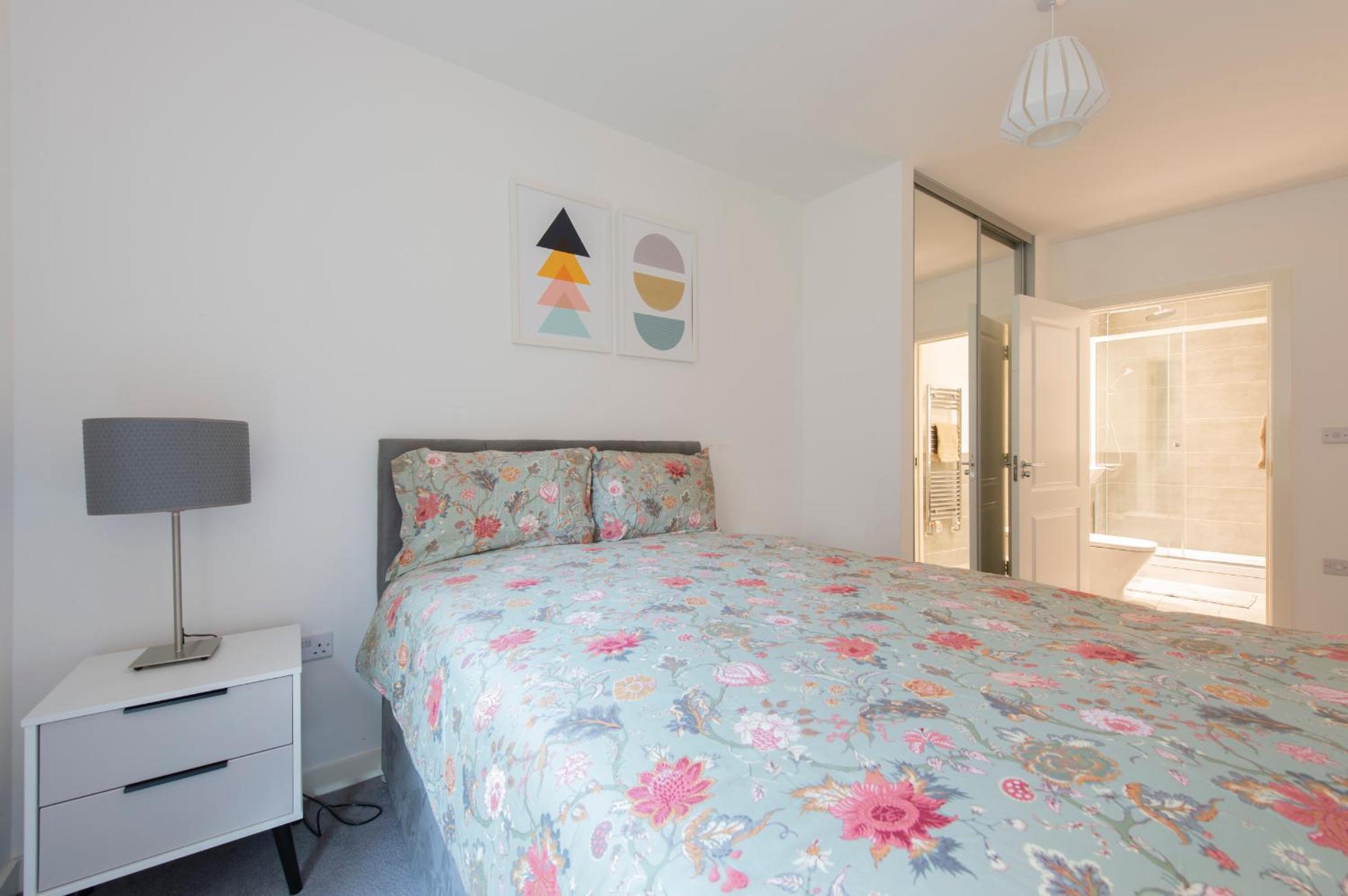 Stunning Luxury 2 Bedroom London Apartment