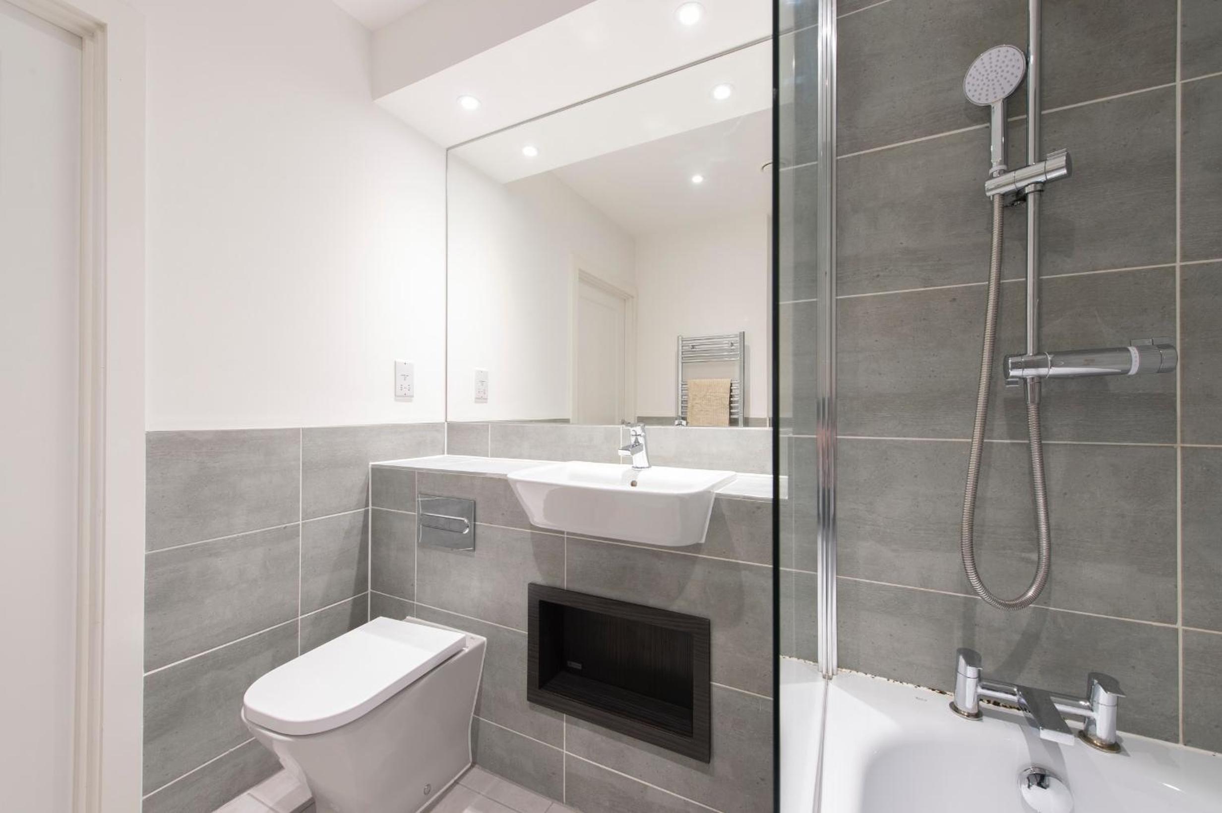 Stunning Luxury 2 Bedroom London Apartment