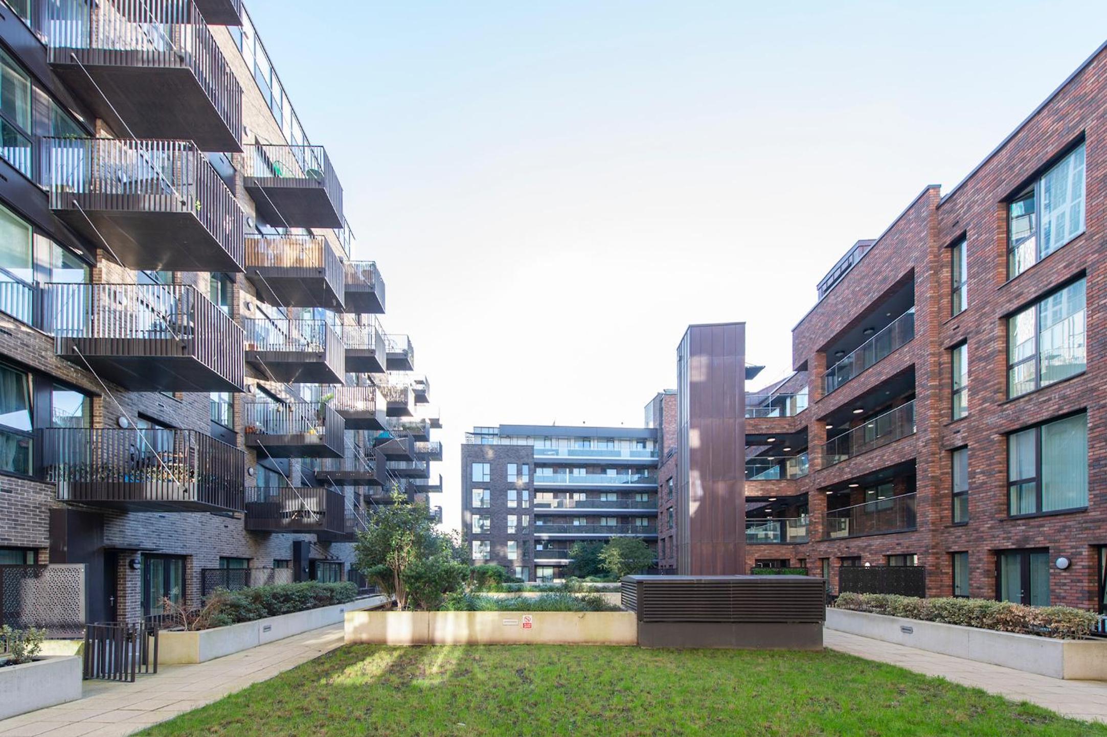 Stunning Luxury 2 Bedroom London Apartment