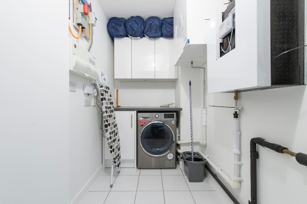 Stunning Luxury 2 Bedroom London Apartment