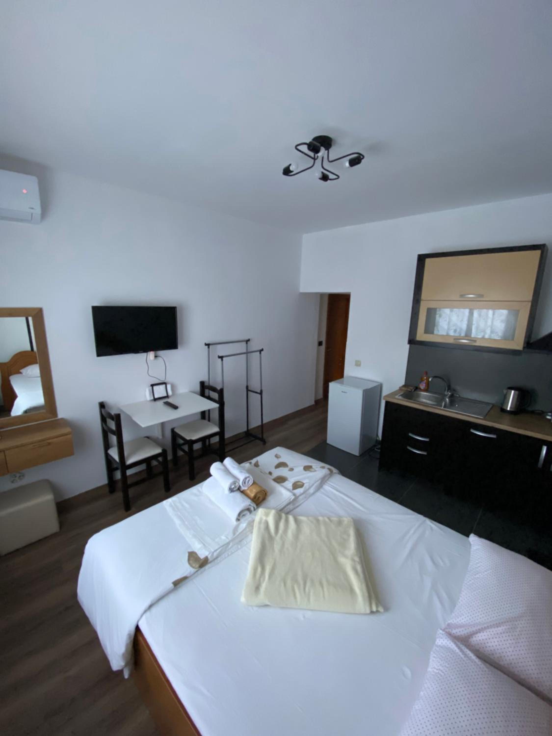 Elti Apartment
