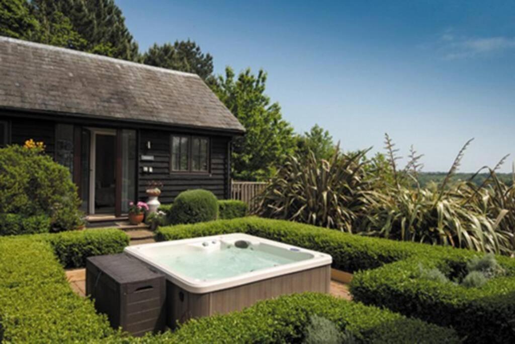 Blackthorn is a luxurious, rural retreat for two. view 2