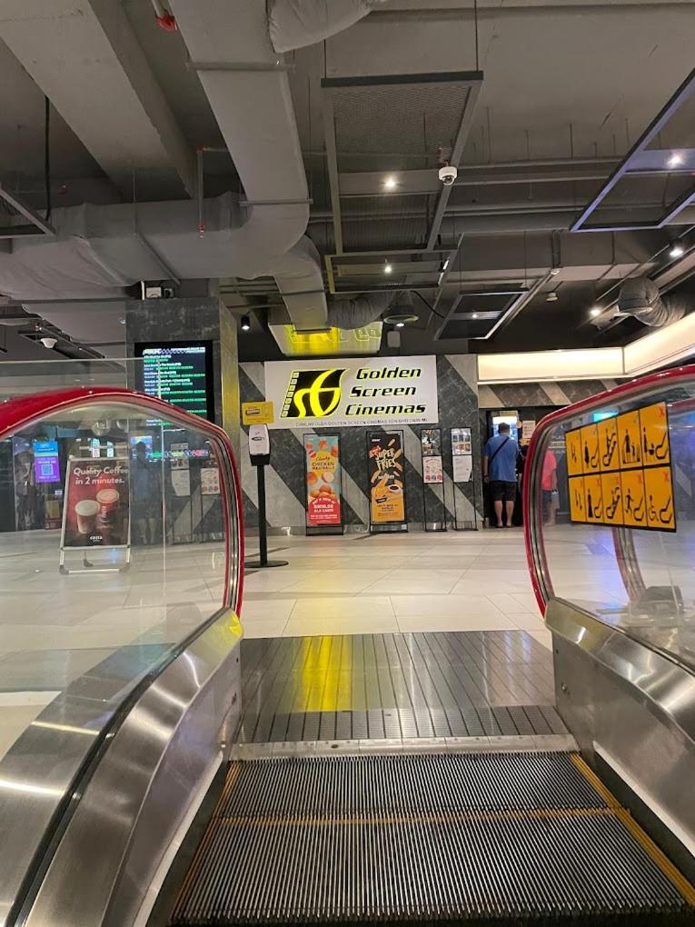 Ekocheras loft link bridge MRT 24h self check in