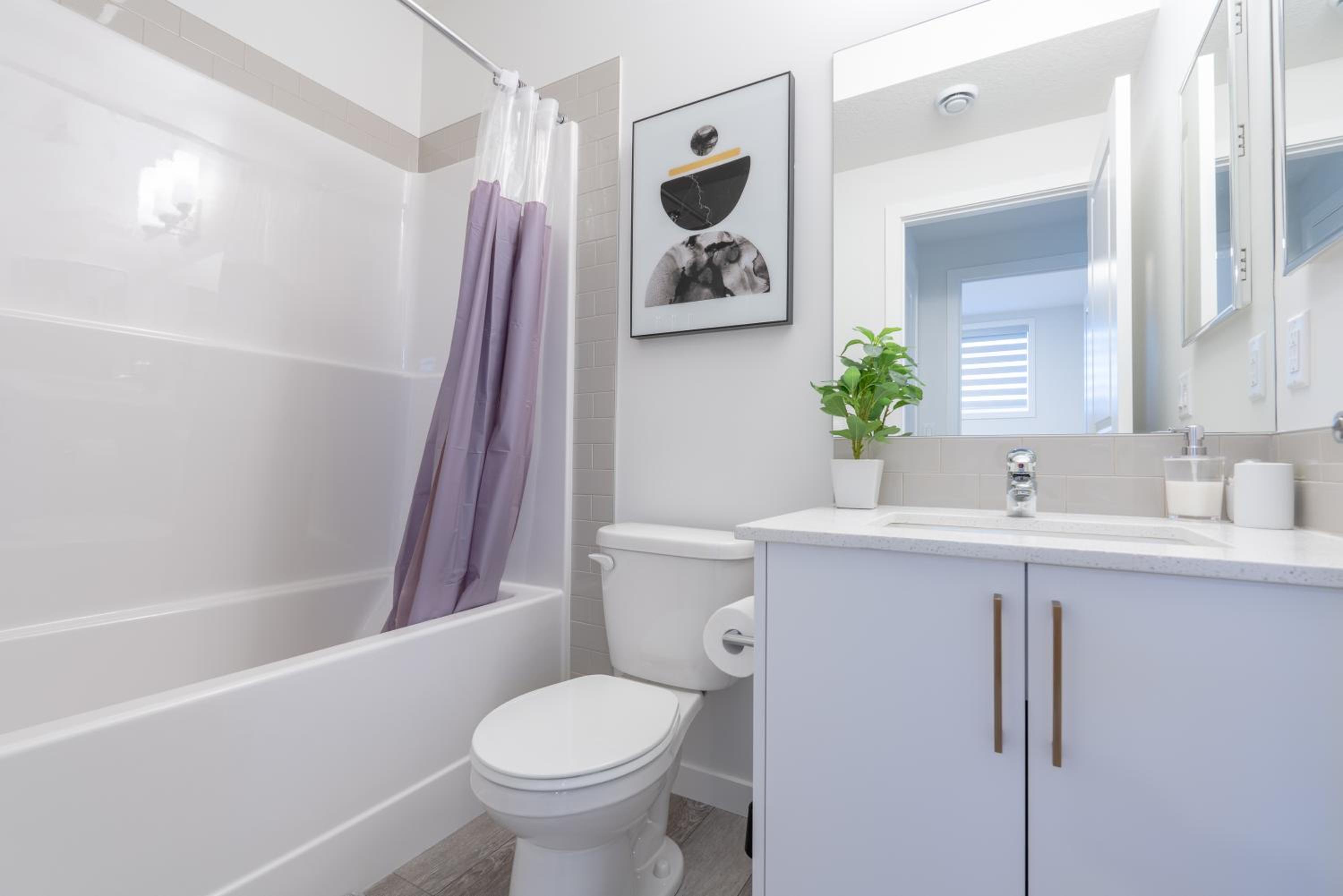 Stylish Getaway 2BD Basement by YMCA and South Health Campus Hospital