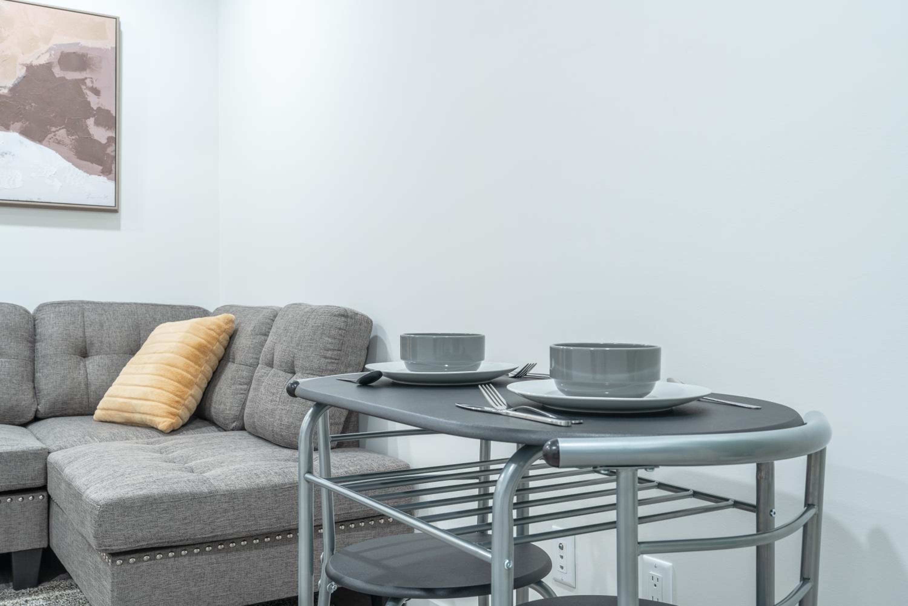 Stylish Getaway 2BD Basement by YMCA and South Health Campus Hospital