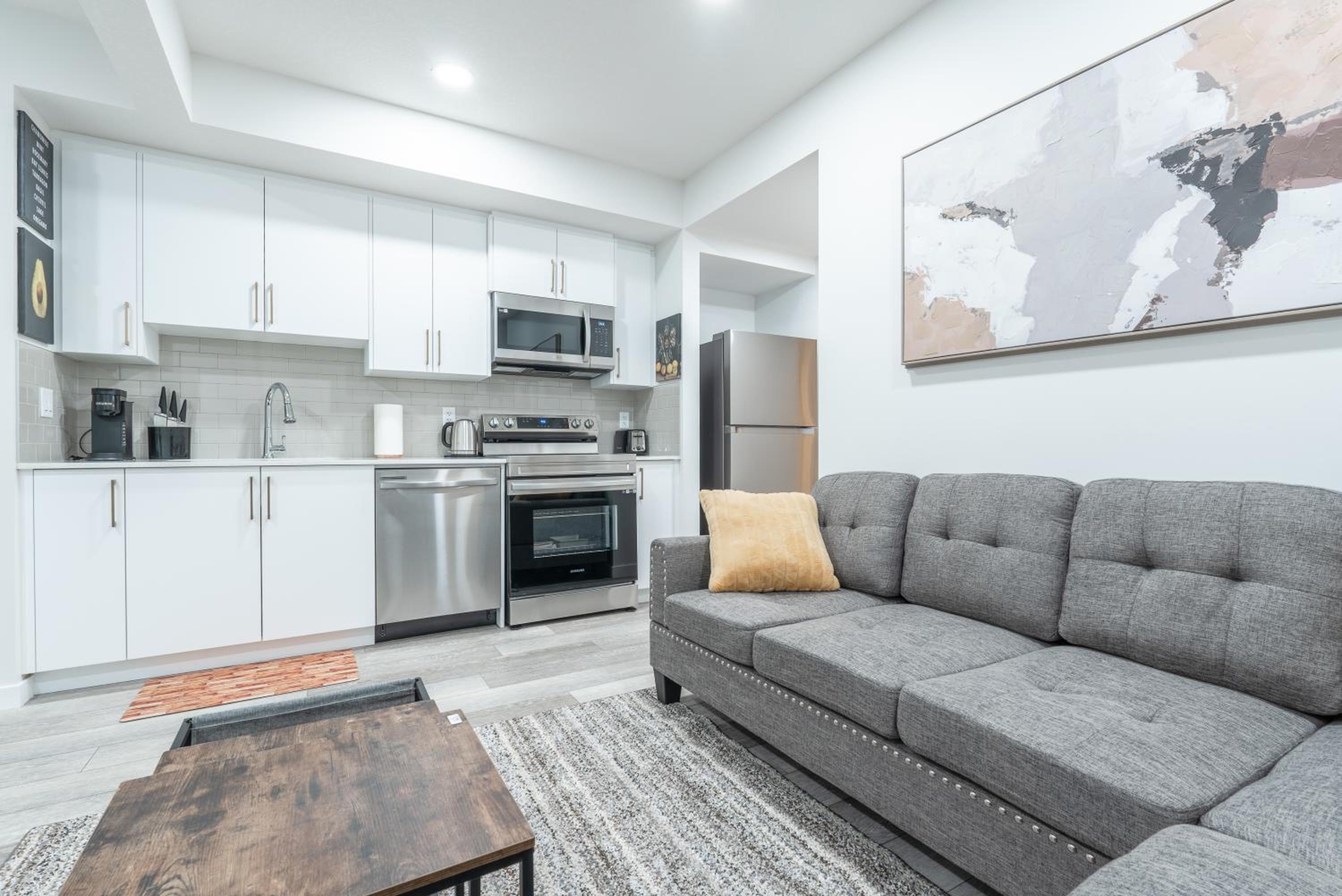 Stylish Getaway 2BD Basement by YMCA and South Health Campus Hospital