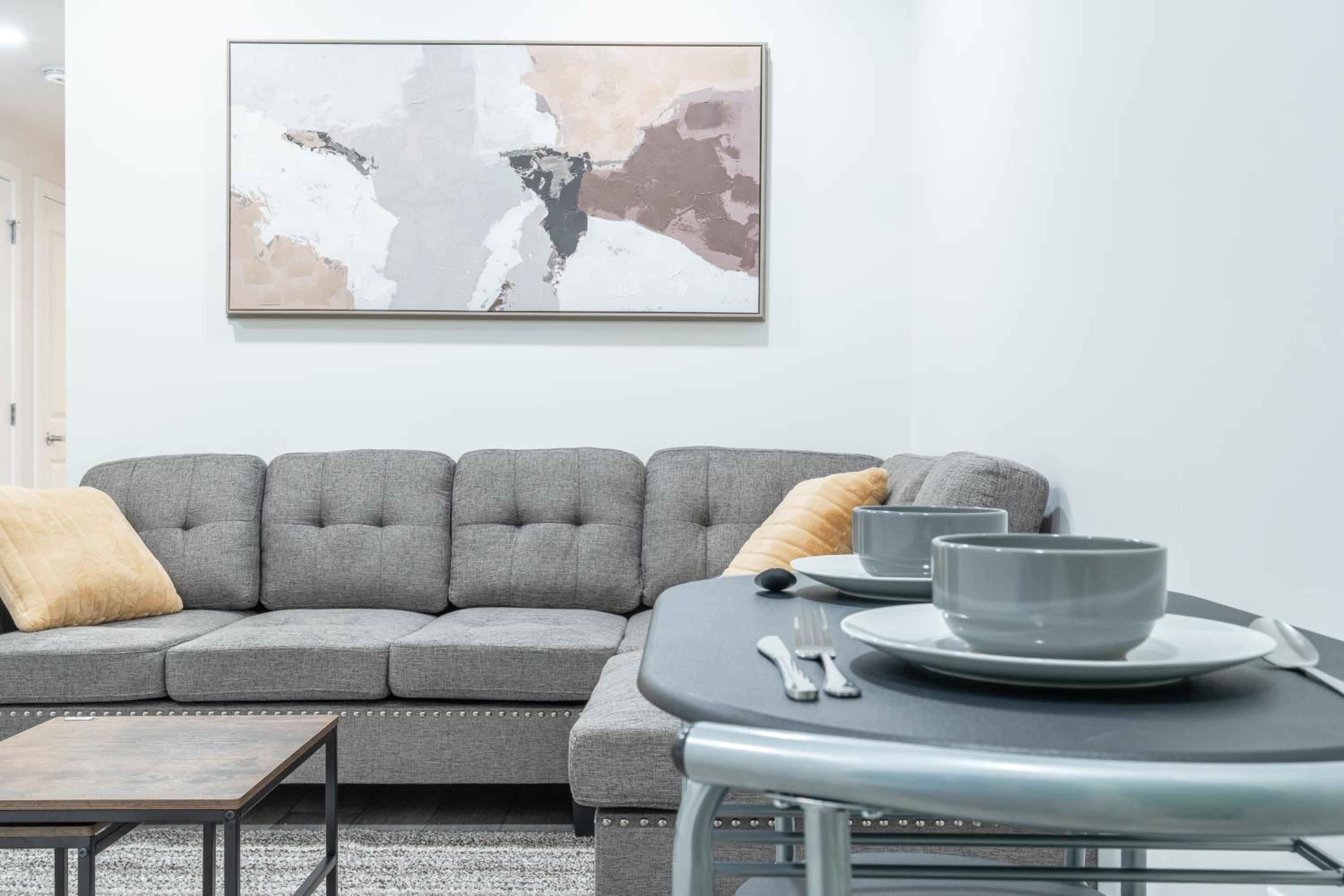 Stylish Getaway 2BD Basement by YMCA and South Health Campus Hospital