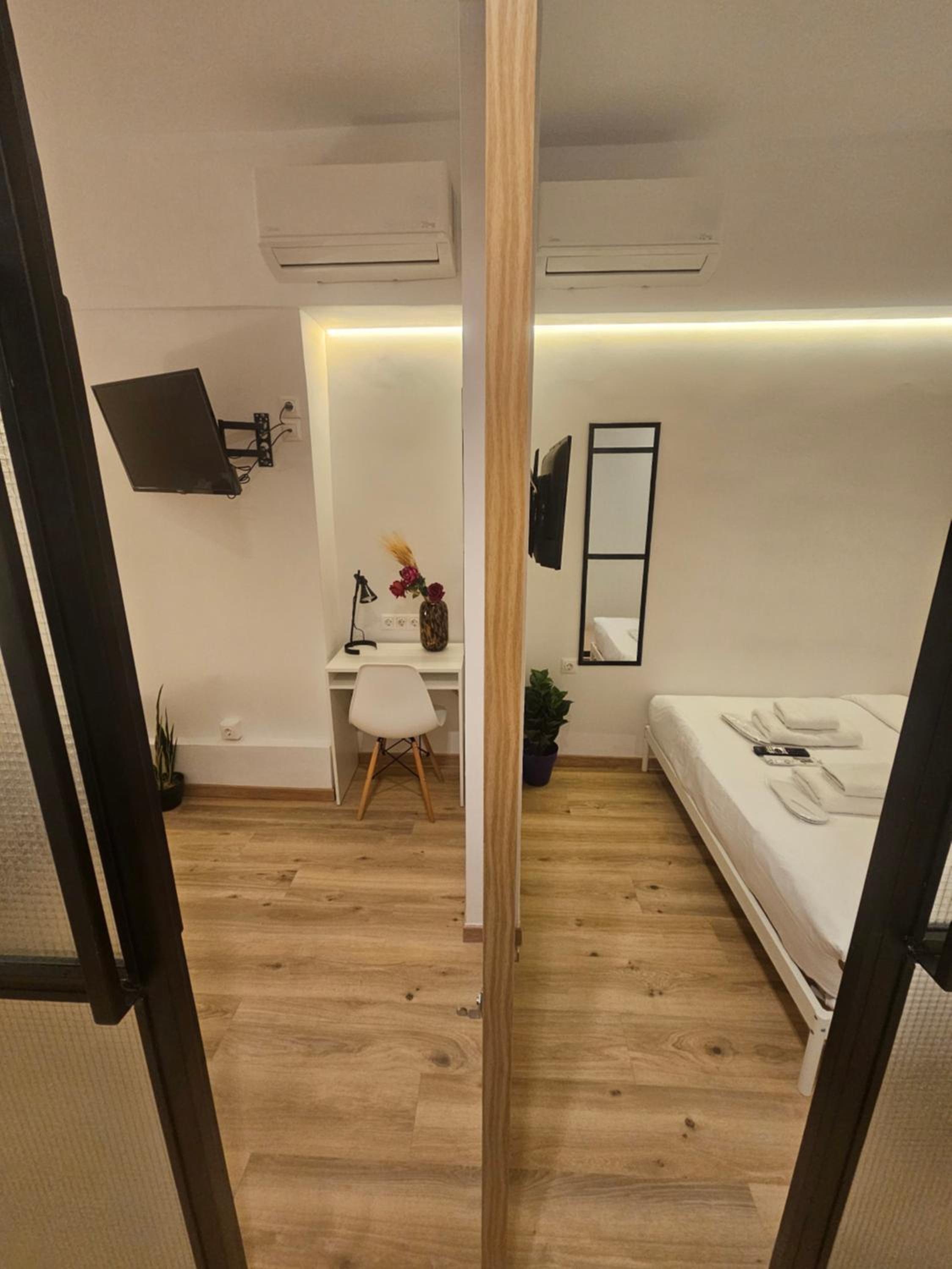 Sun Marco Apartments in Athens
