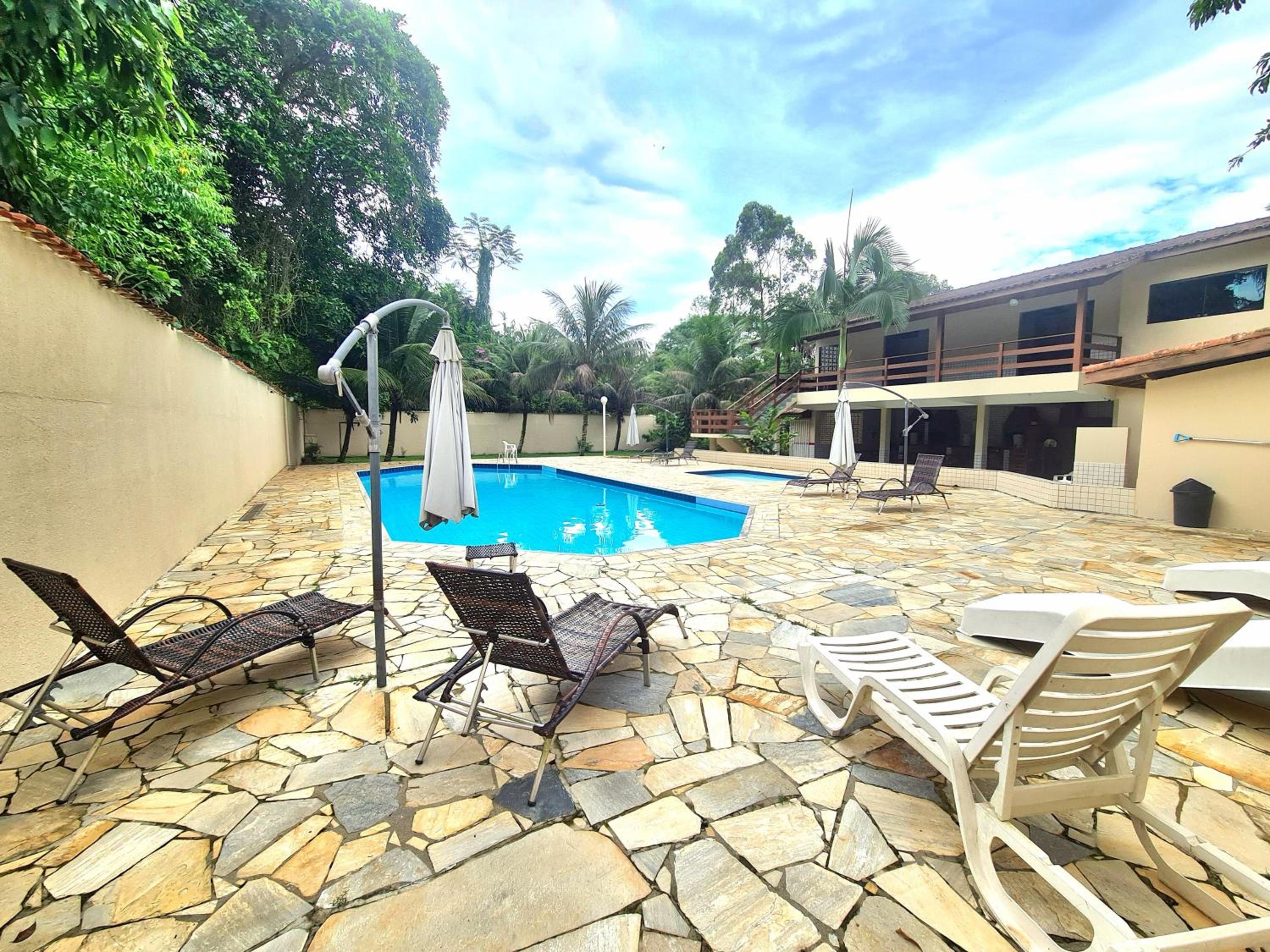 Apartamento com piscina no Itaguá em Ubatuba