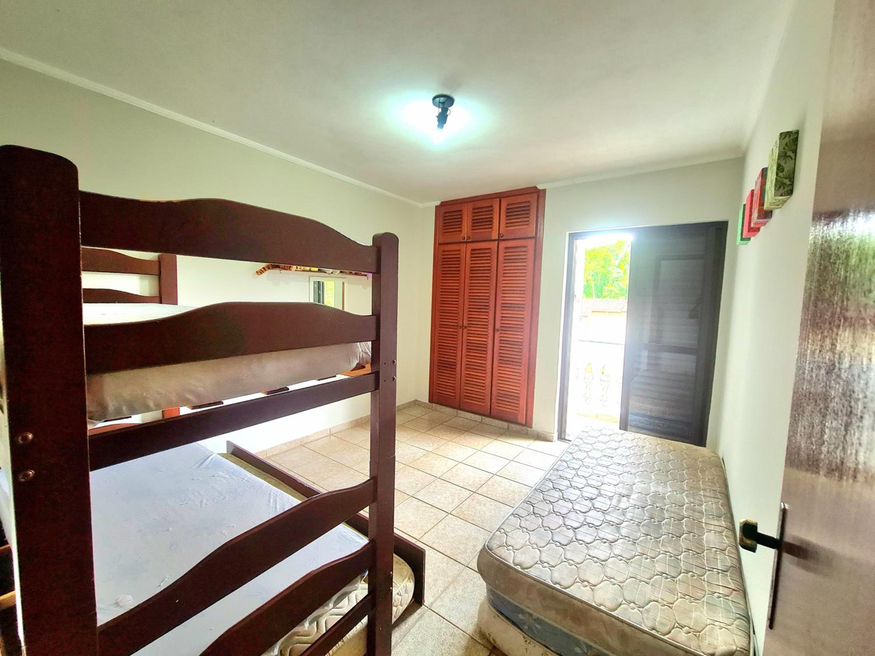 Apartamento com piscina no Itaguá em Ubatuba