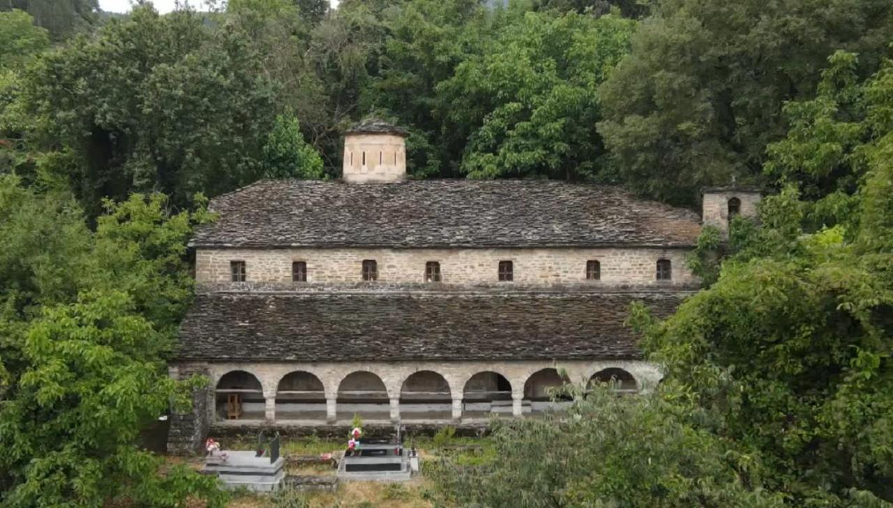 Dhimitrulla Guest-House
