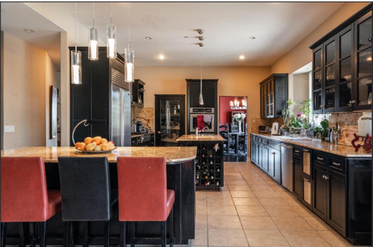 Hills of Studio City, your serene home away from Home