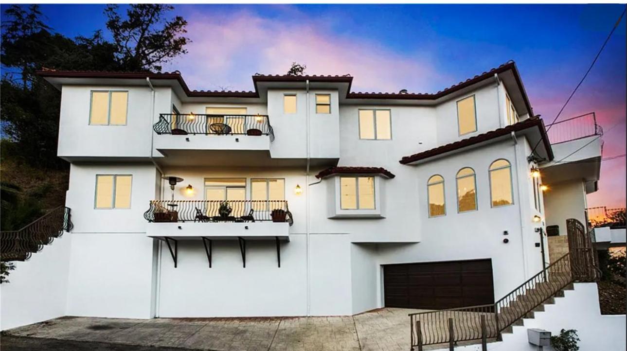 Hills of Studio City, your serene home away from Home