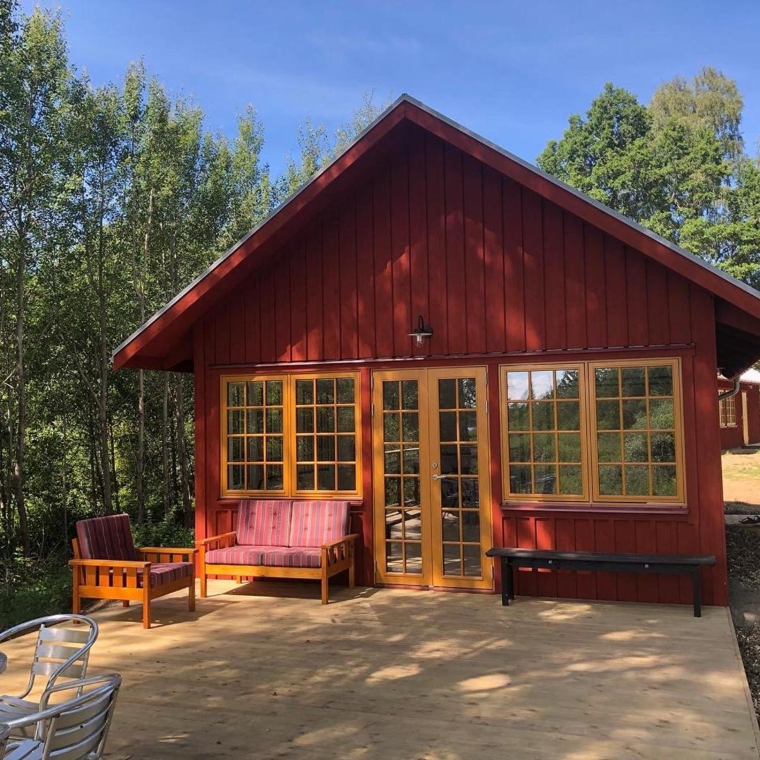 Agundaborg garden cottage with large sun deck view 3