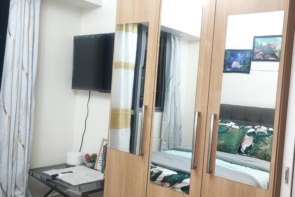 Aveline Suites Elite Rockwell view ACQUA Private Residences near Rockwell Makati view 3