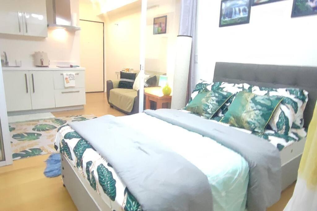 Aveline Suites Elite Rockwell view ACQUA Private Residences near Rockwell Makati view 5
