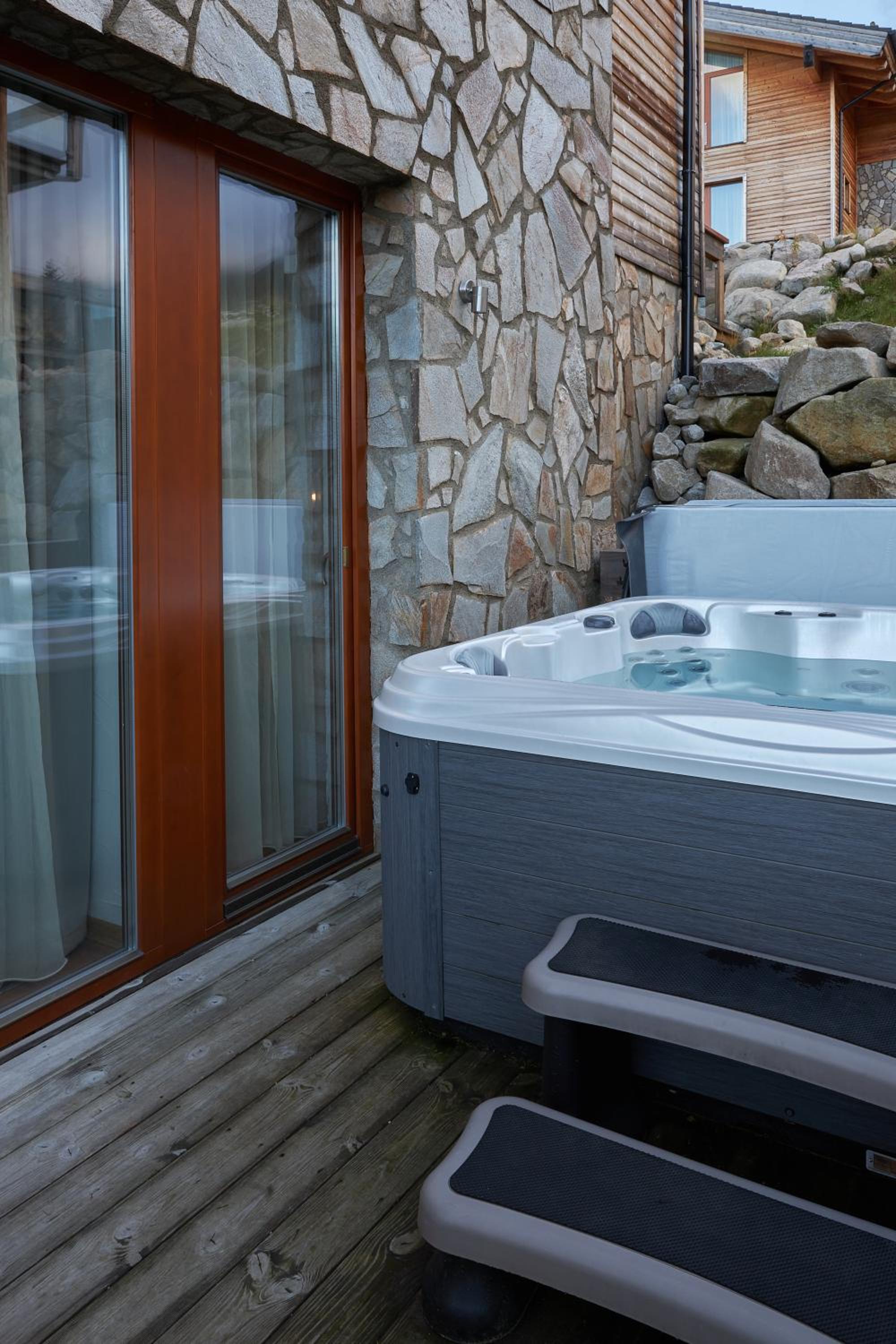 Chalets Jasná Centrum APARTMENT L - Free Jacuzzi & Sauna and Chopok view