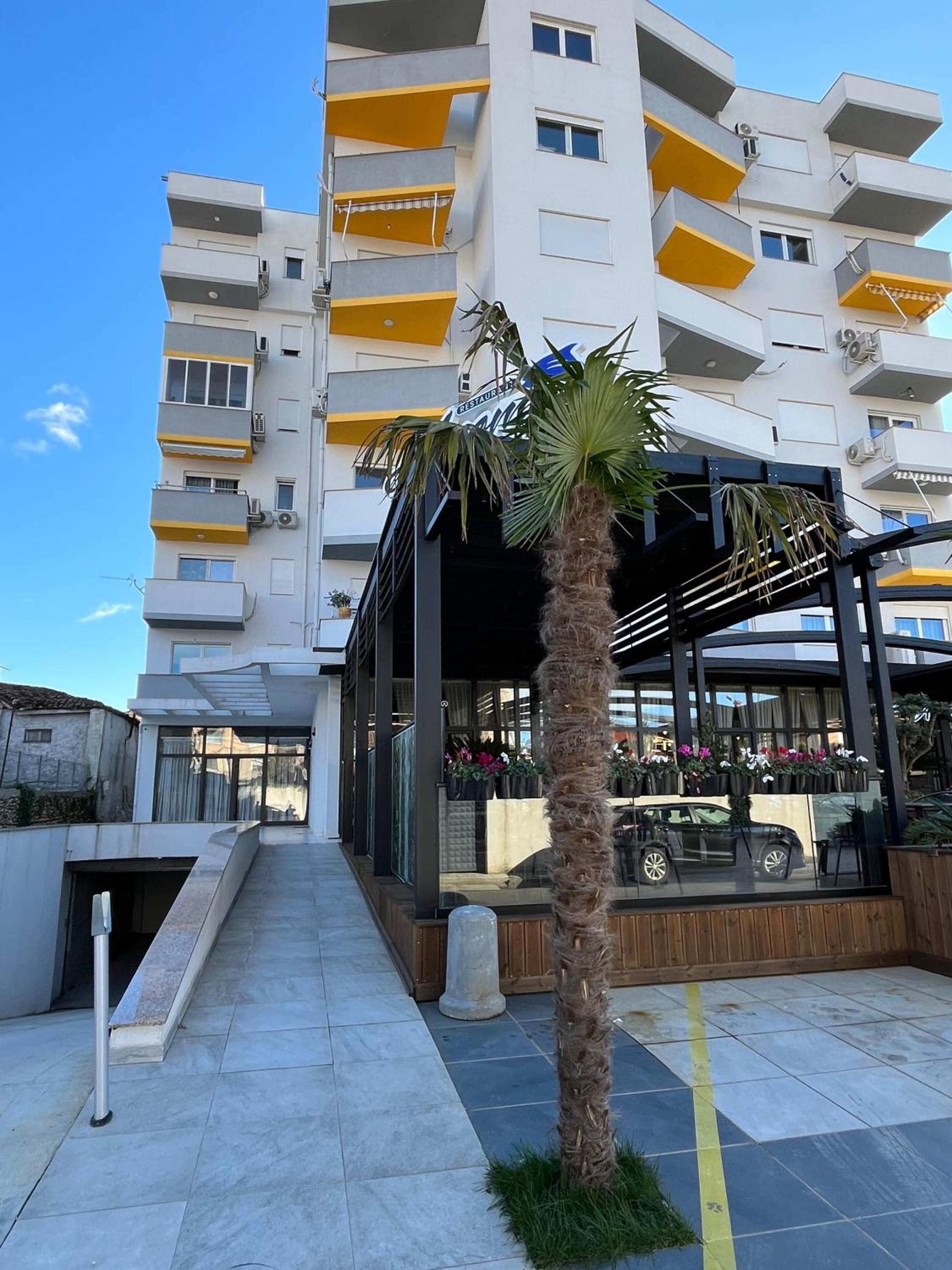 Apartment Center