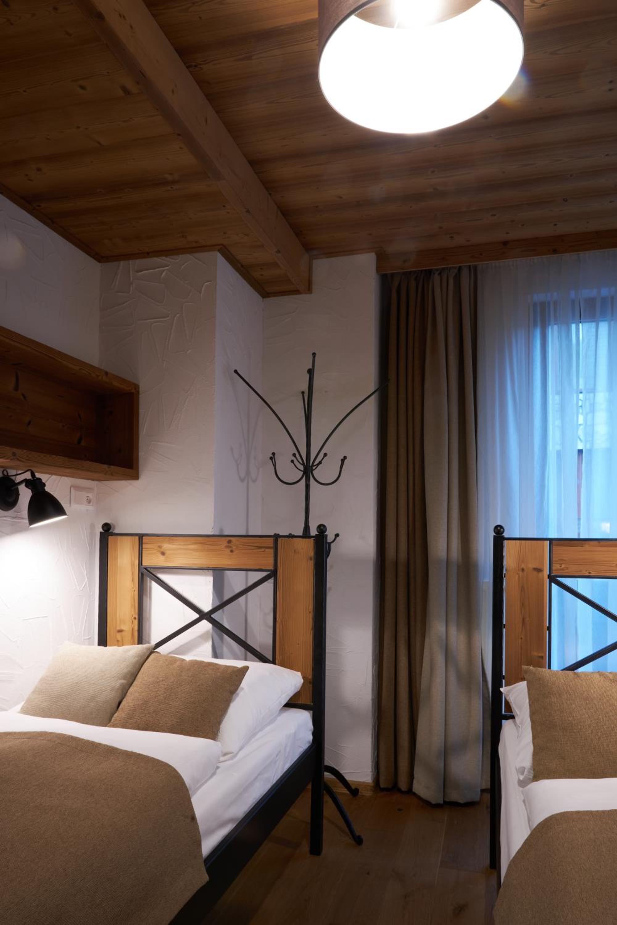 Chalets Jasná Centrum APARTMENT L - Free Jacuzzi & Sauna and Chopok view