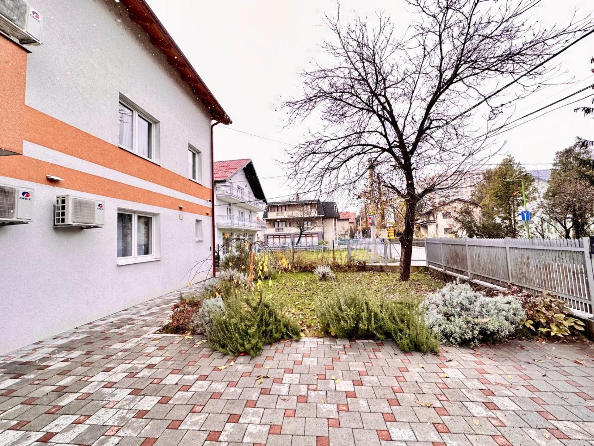Photo 32