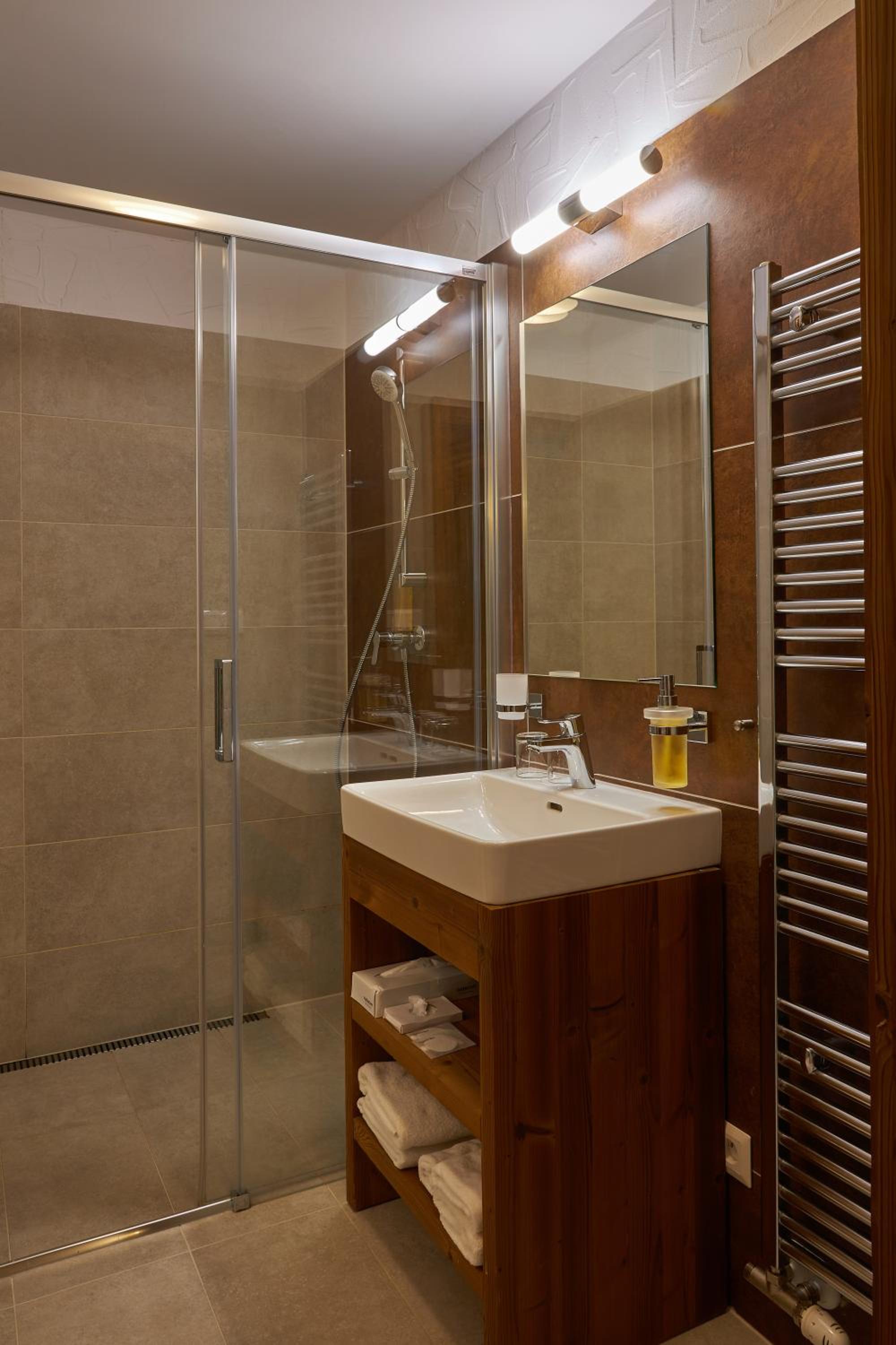 Chalets Jasná Centrum APARTMENT L - Free Jacuzzi & Sauna and Chopok view