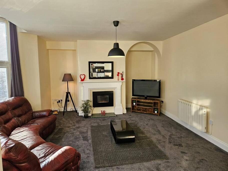 Carlisle City Centre. Spacious Apartment. Ideal location.