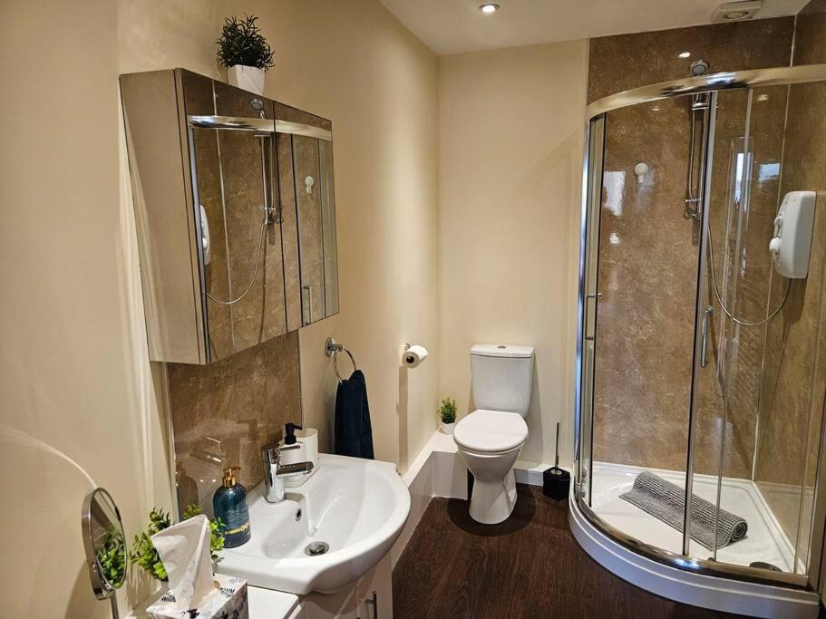 Carlisle City Centre. Spacious Apartment. Ideal location.