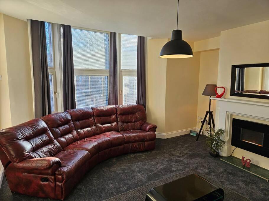 Carlisle City Centre. Spacious Apartment. Ideal location.