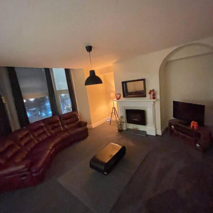 Carlisle City Centre. Spacious Apartment. Ideal location.