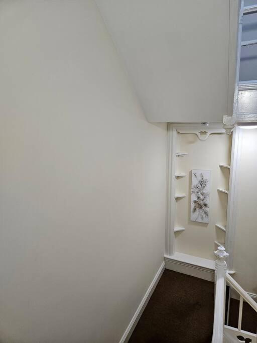 Carlisle City Centre. Spacious Apartment. Ideal location.