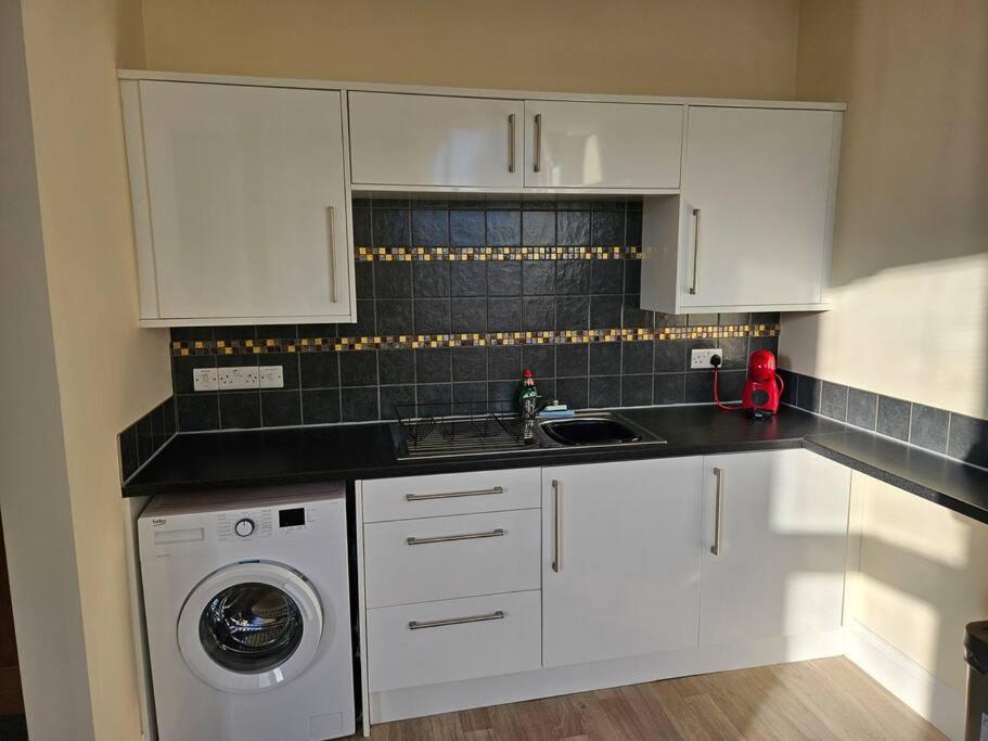 Carlisle City Centre. Spacious Apartment. Ideal location.