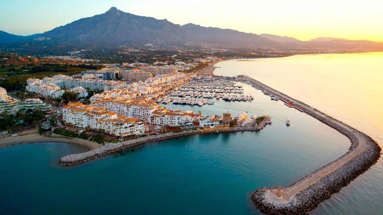 SOLGUEST APARTAMENTO PUERTO BANUS, MARBELLA vistas espectaculares!!