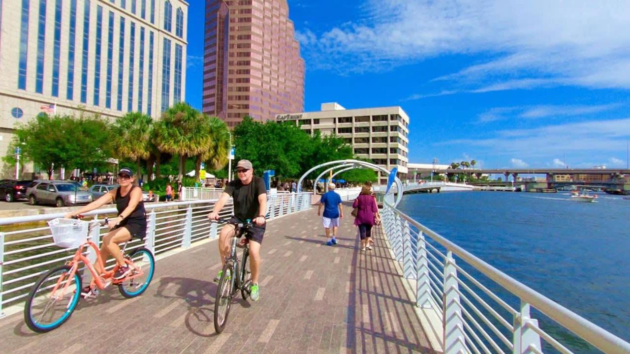 Luxury 5-BR House, Tampa Downtown with Cottage view 5