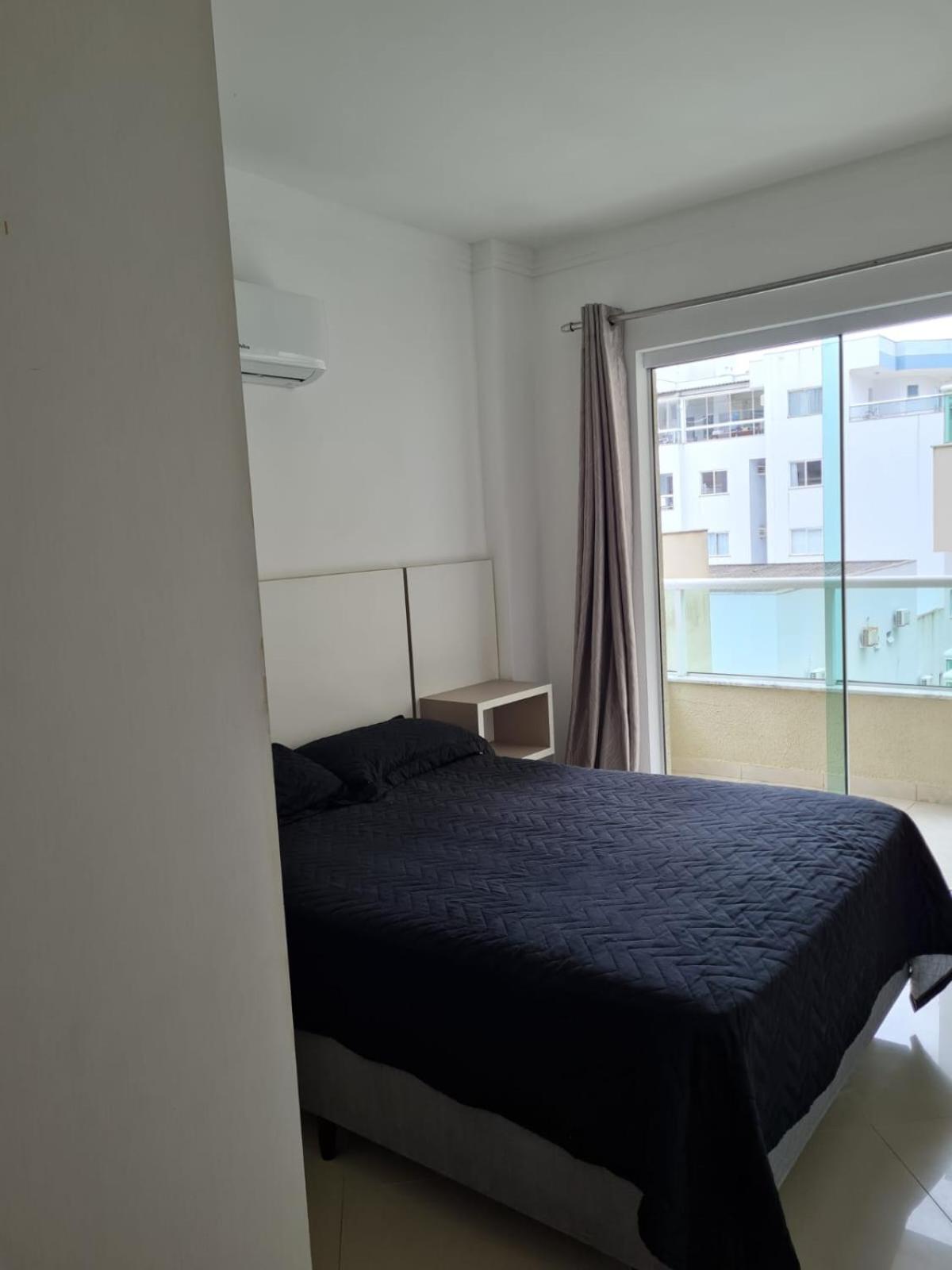 Amplo e aconchegante apartamento com 3 quartos a 50m da praia de Bombas view 5